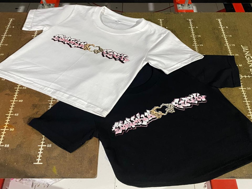 Desain Kaos Gravity